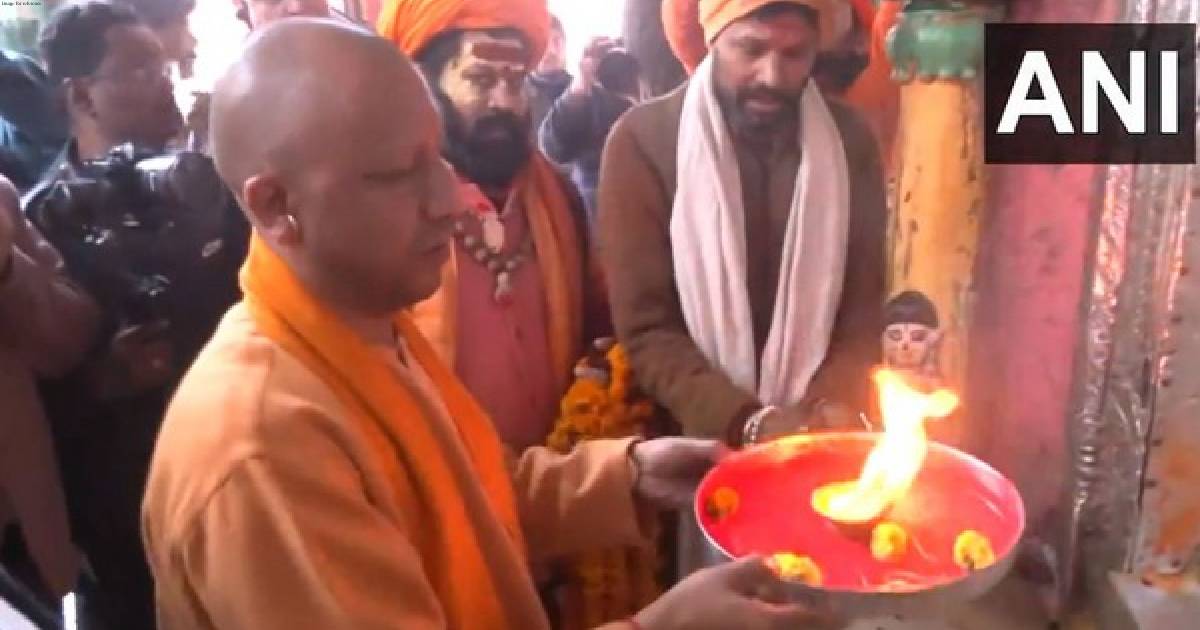 Uttar Pradesh CM Yogi Adityanath offers prayers at Ayodhya's Hanumangarhi Temple